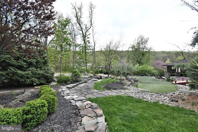 673 SPRING MOUNT RD, Schwenksville, PA 19473