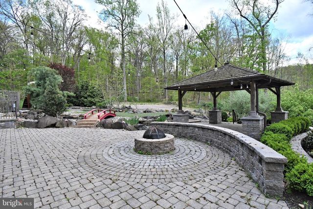 673 SPRING MOUNT RD, Schwenksville, PA 19473