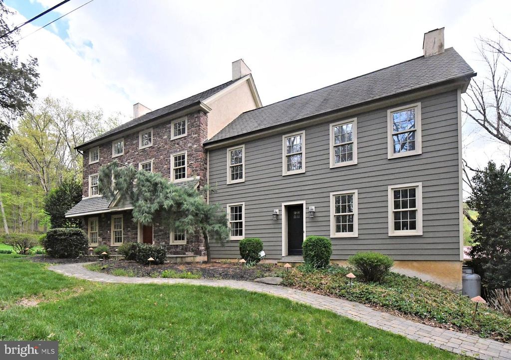 673 SPRING MOUNT RD, Schwenksville, PA 19473