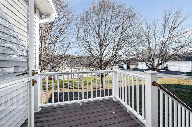 27 Holly Lane 27, Dracut, MA 01826