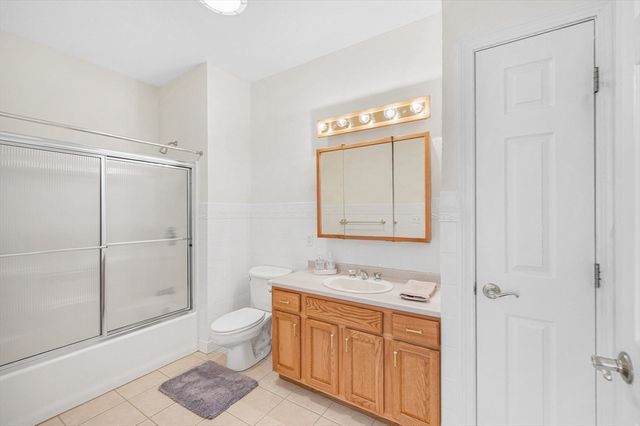 27 Holly Lane 27, Dracut, MA 01826