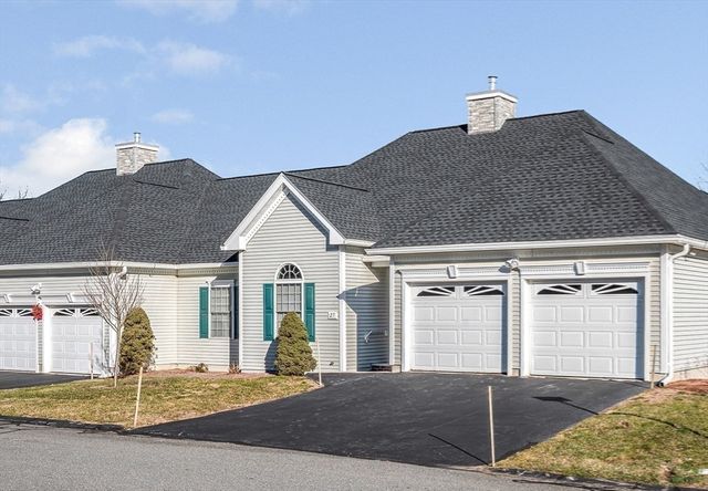 27 Holly Lane 27, Dracut, MA 01826