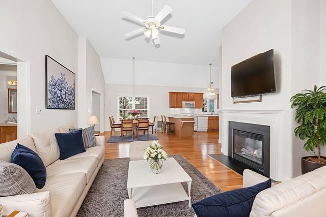 27 Holly Lane 27, Dracut, MA 01826