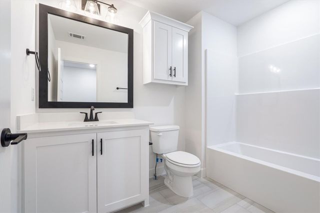 6907 SW Orange Avenue, Bentonville, AR 72713