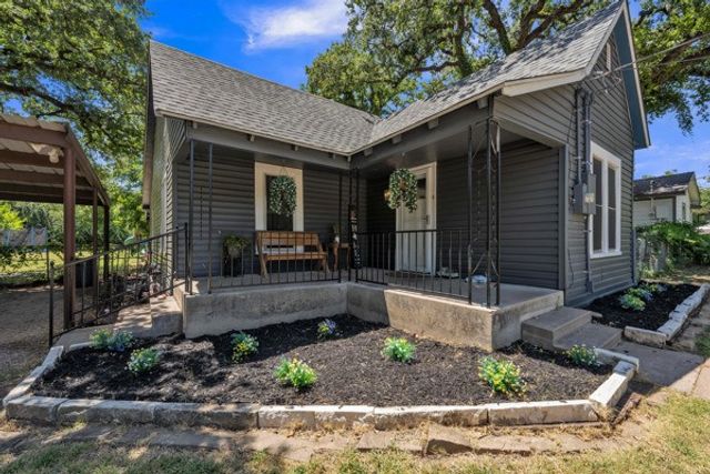 1011 Franklin Street, Weatherford, TX 76086