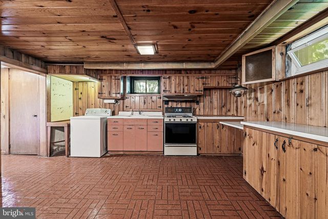 428 PROSPECT RD, Springfield, PA 19064