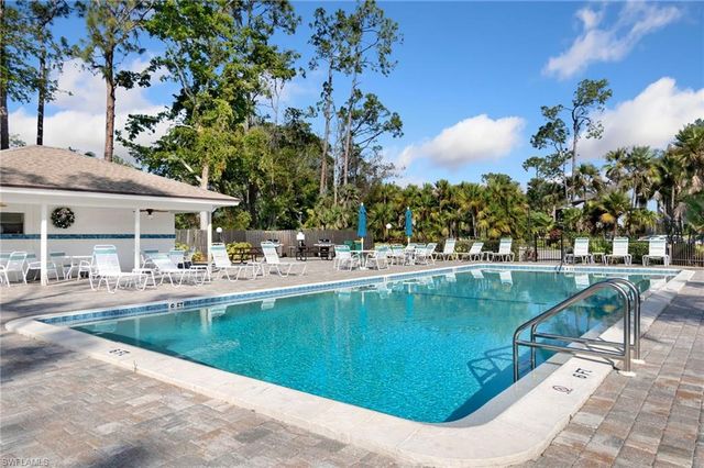 1814 Kings Lake BLVD # 201, Naples, FL 34112