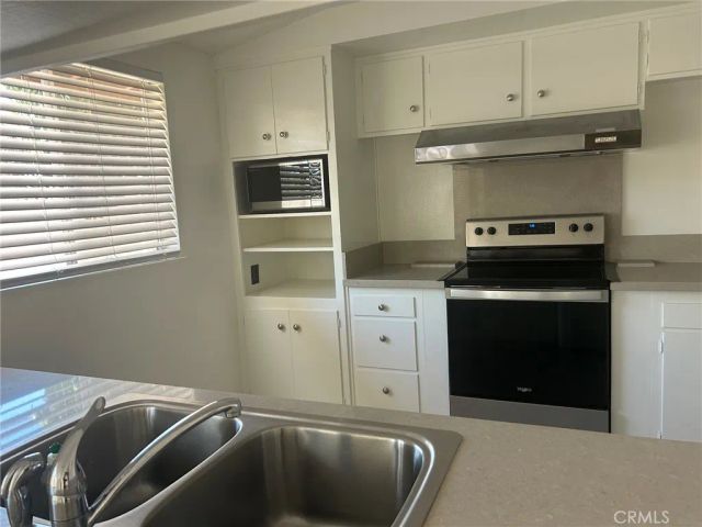 248 Wake Forest, Costa Mesa, CA 92626