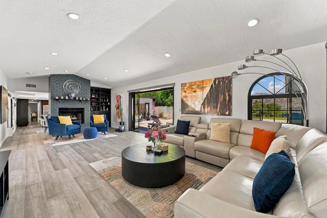 15647 Calistoga Dr, Ramona, CA 92065