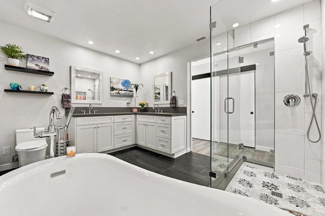 15647 Calistoga Dr, Ramona, CA 92065
