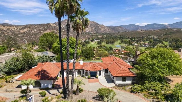 15647 Calistoga Dr, Ramona, CA 92065