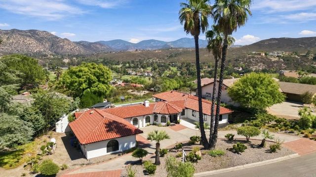 15647 Calistoga Dr, Ramona, CA 92065