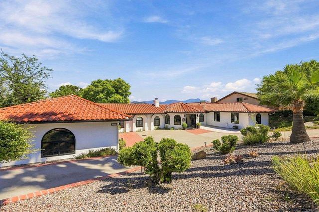 15647 Calistoga Dr, Ramona, CA 92065