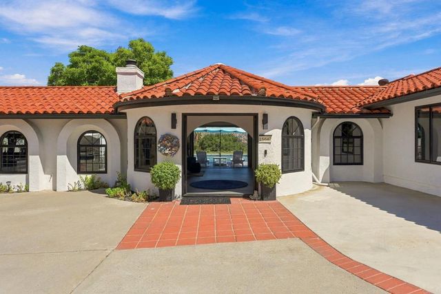 15647 Calistoga Dr, Ramona, CA 92065