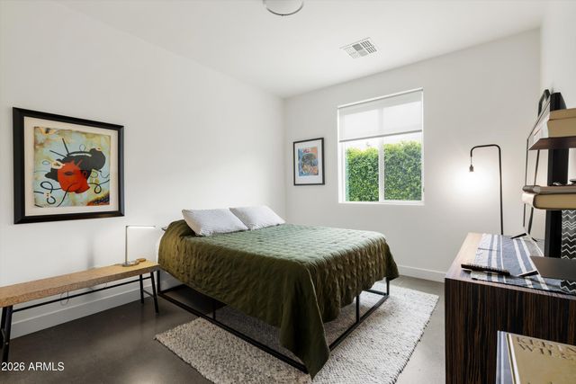 2922 E BLANCHE Drive, Phoenix, AZ 85032