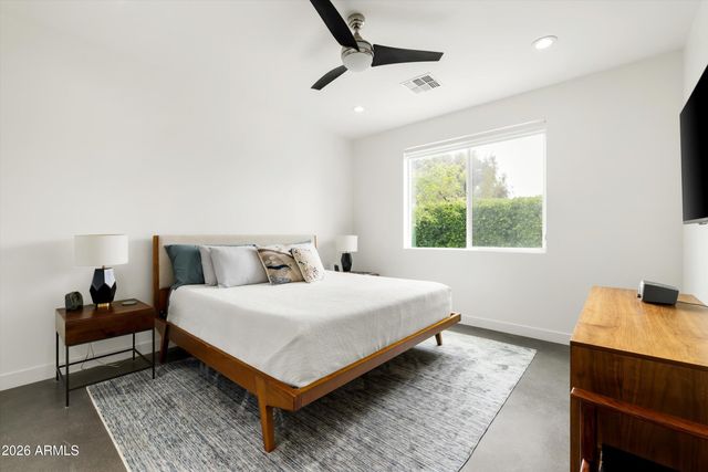 2922 E BLANCHE Drive, Phoenix, AZ 85032