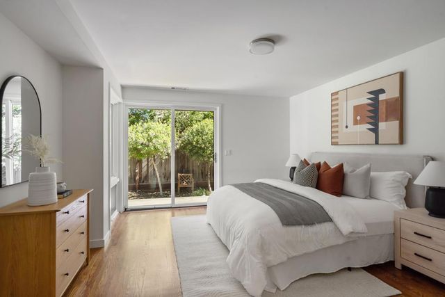 25 Sharon Court, Menlo Park, CA 94025