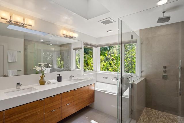 25 Sharon Court, Menlo Park, CA 94025