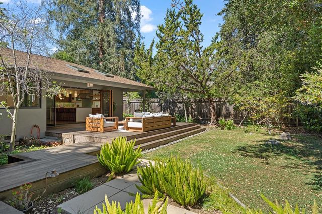 25 Sharon Court, Menlo Park, CA 94025