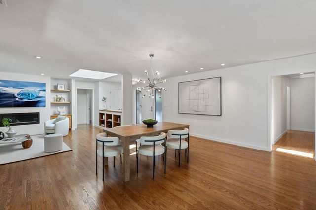 25 Sharon Court, Menlo Park, CA 94025