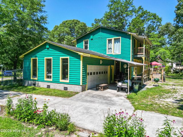 1205 Shelter Creek Drive, Burgaw, NC 28425