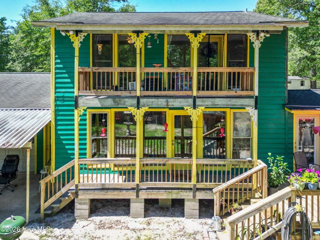 1205 Shelter Creek Drive, Burgaw, NC 28425