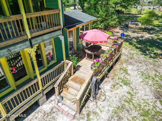 1205 Shelter Creek Drive, Burgaw, NC 28425