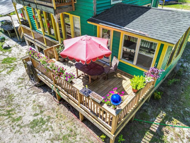 1205 Shelter Creek Drive, Burgaw, NC 28425