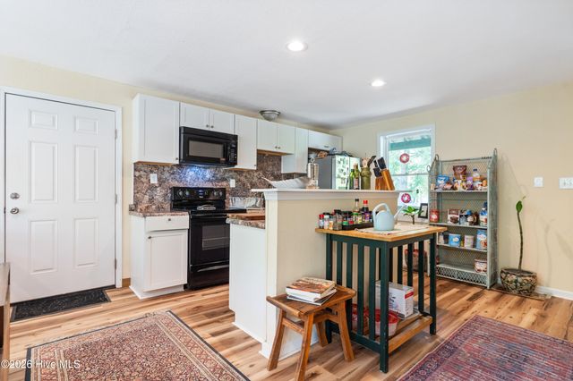 1205 Shelter Creek Drive, Burgaw, NC 28425