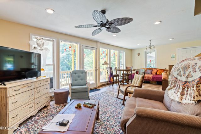 1205 Shelter Creek Drive, Burgaw, NC 28425