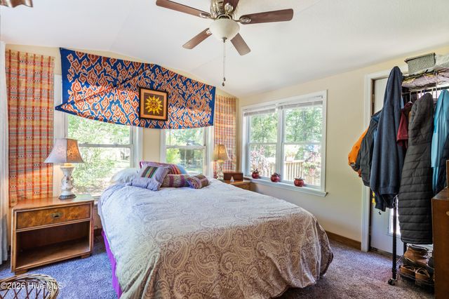 1205 Shelter Creek Drive, Burgaw, NC 28425