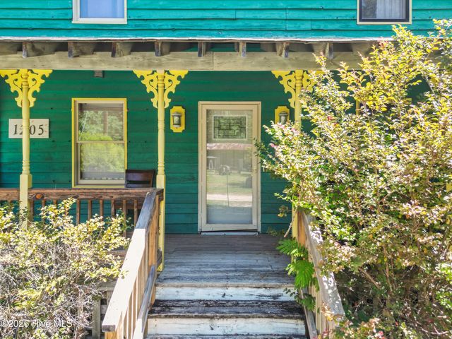 1205 Shelter Creek Drive, Burgaw, NC 28425