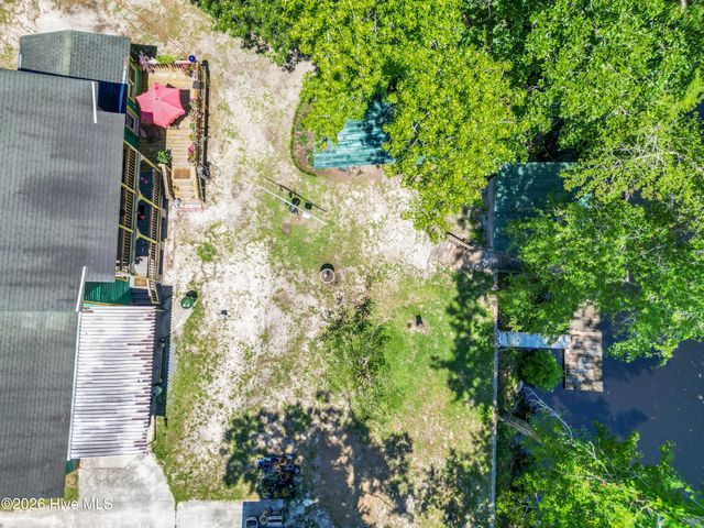 1205 Shelter Creek Drive, Burgaw, NC 28425