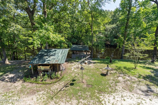 1205 Shelter Creek Drive, Burgaw, NC 28425