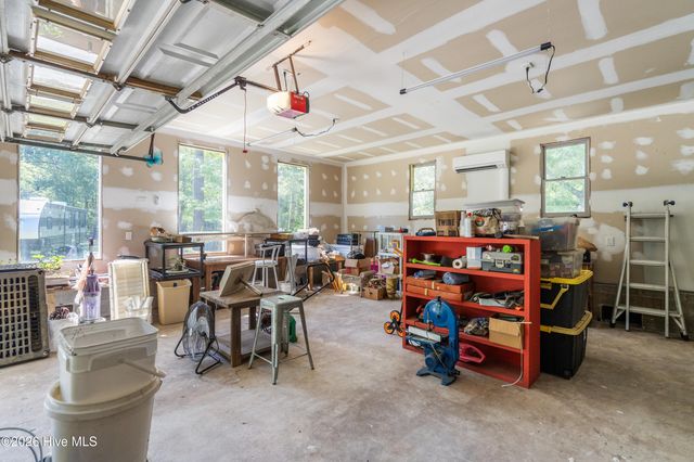 1205 Shelter Creek Drive, Burgaw, NC 28425