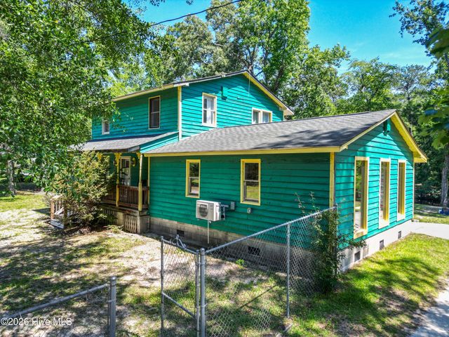 1205 Shelter Creek Drive, Burgaw, NC 28425