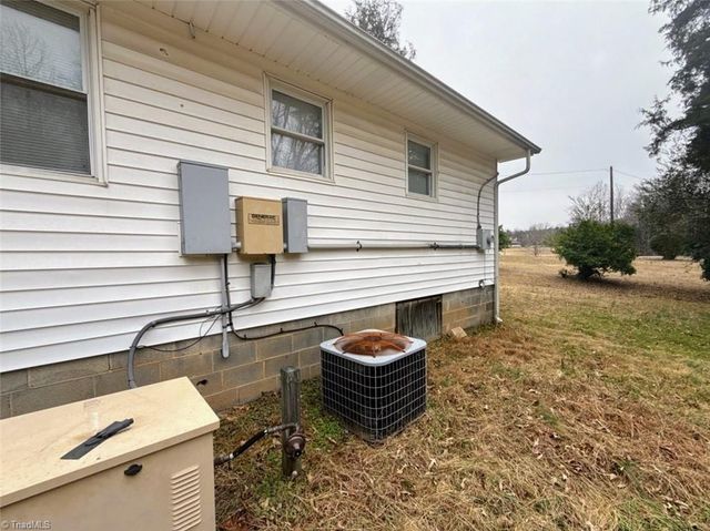 731 Pallie Watlington Road, Yanceyville, NC 27379