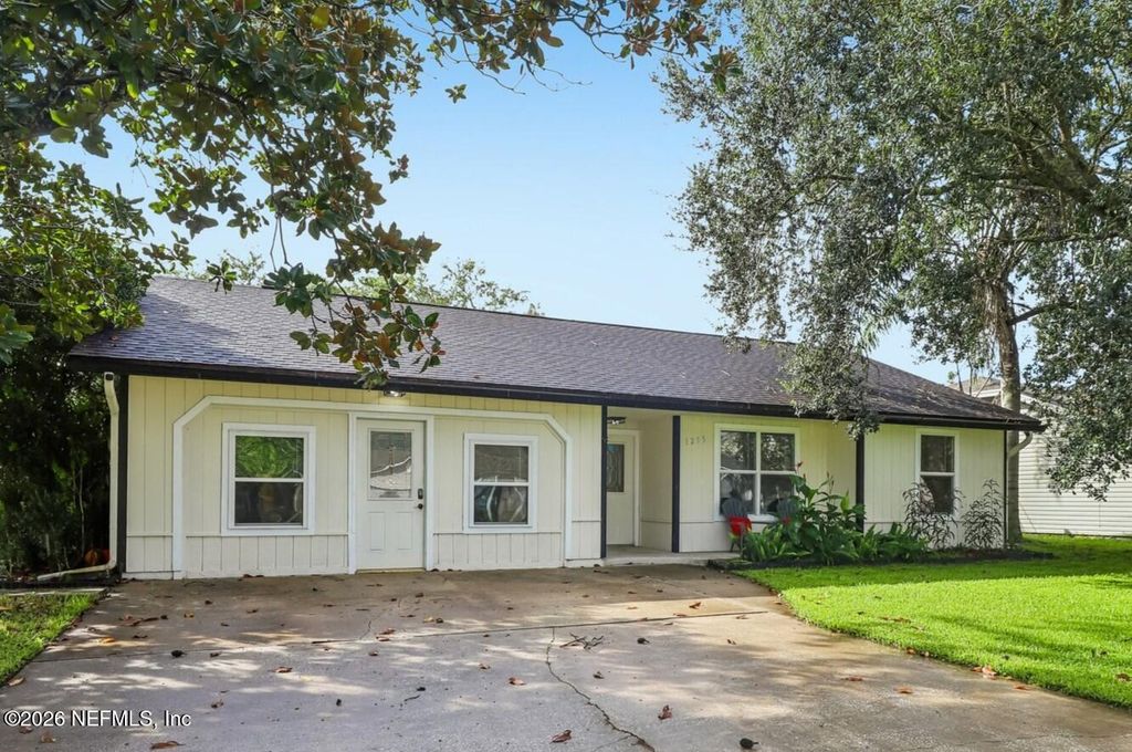 3255 DOWITCHER Lane, Orange Park, FL 32065