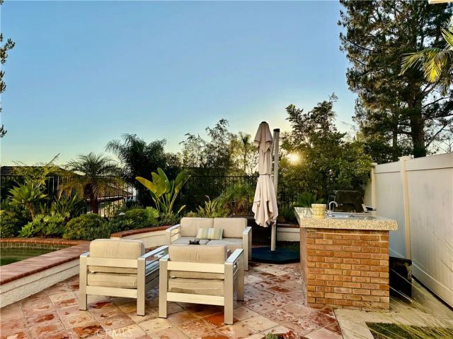 8 Crystalglen, Aliso Viejo, CA 92656