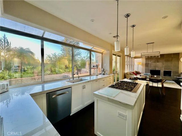 8 Crystalglen, Aliso Viejo, CA 92656