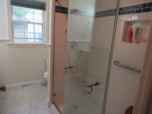 39 Phyllis Dr, Yarmouth, MA 02664