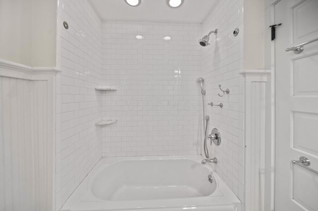 1220 Neil Avenue, Columbus, OH 43201