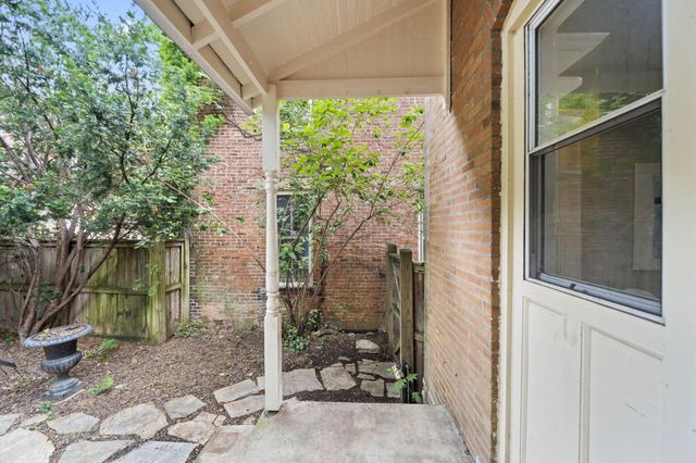 1220 Neil Avenue, Columbus, OH 43201