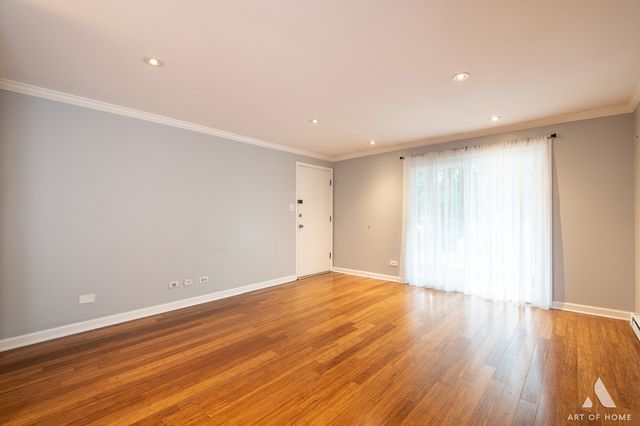6650 W 64TH Place 2W, Chicago, IL 60638