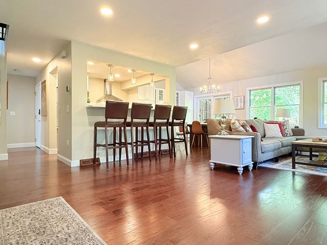 23 Country Club Lane A, Milford, MA 01757