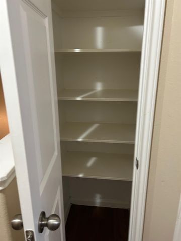 835 Darbydale Crossing Lane, Houston, TX 77090