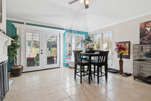 804 Clover Hill Lane, Cedar Hill, TX 75104