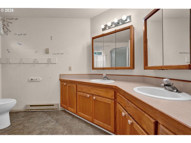 26 OCEAN DUNES Dr, Florence, OR 97439
