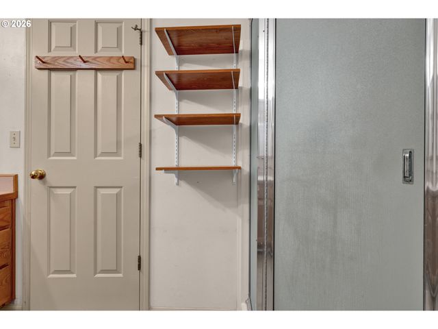 26 OCEAN DUNES Dr, Florence, OR 97439