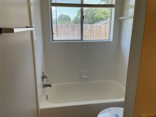11514 Dell Hollow Drive, Houston, TX 77066
